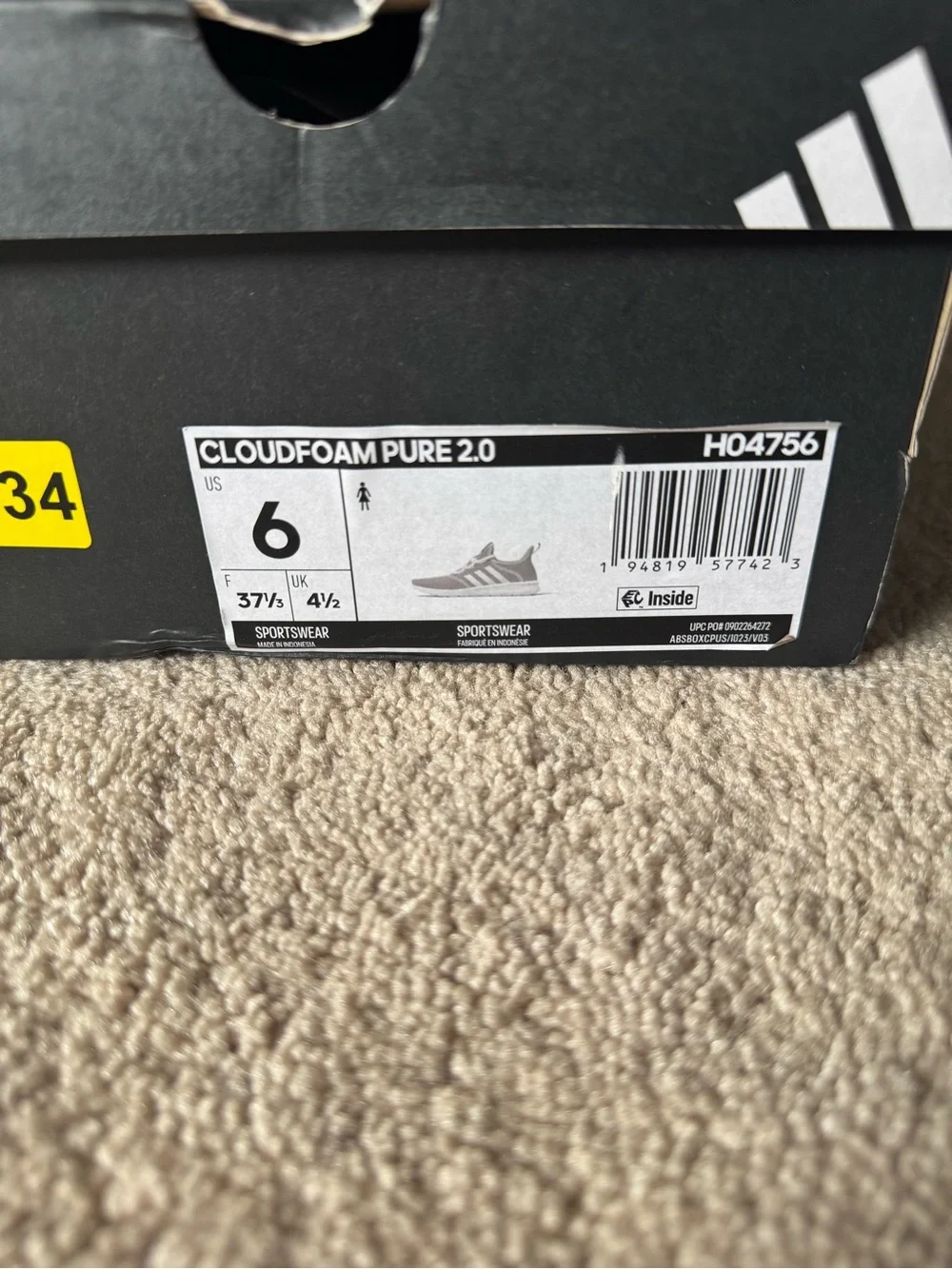 adidas Women’s Lightweight Knit Sneakers in Light Gray/White Size 6 (Kids 5) NWT